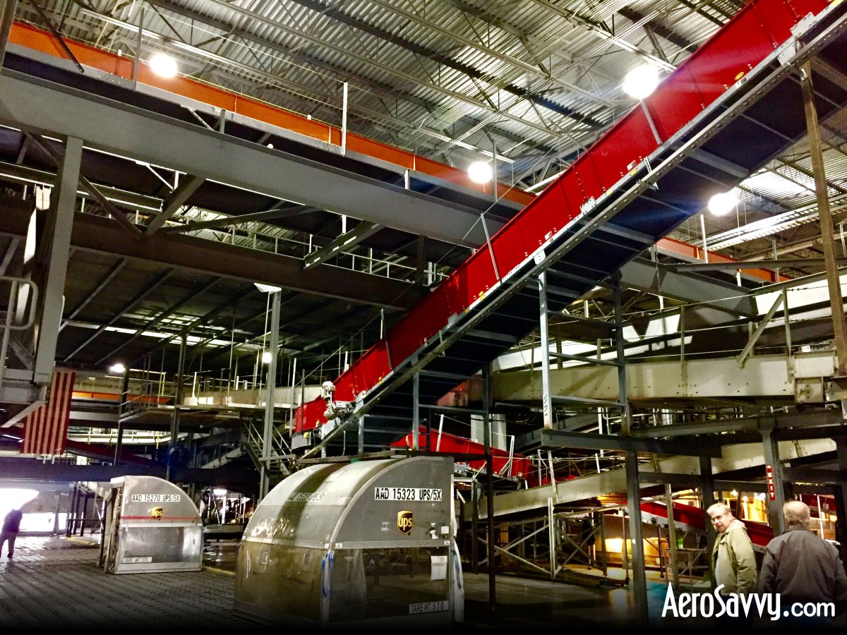 Inside Louisville&#39;s UPS Worldport - AeroSavvy