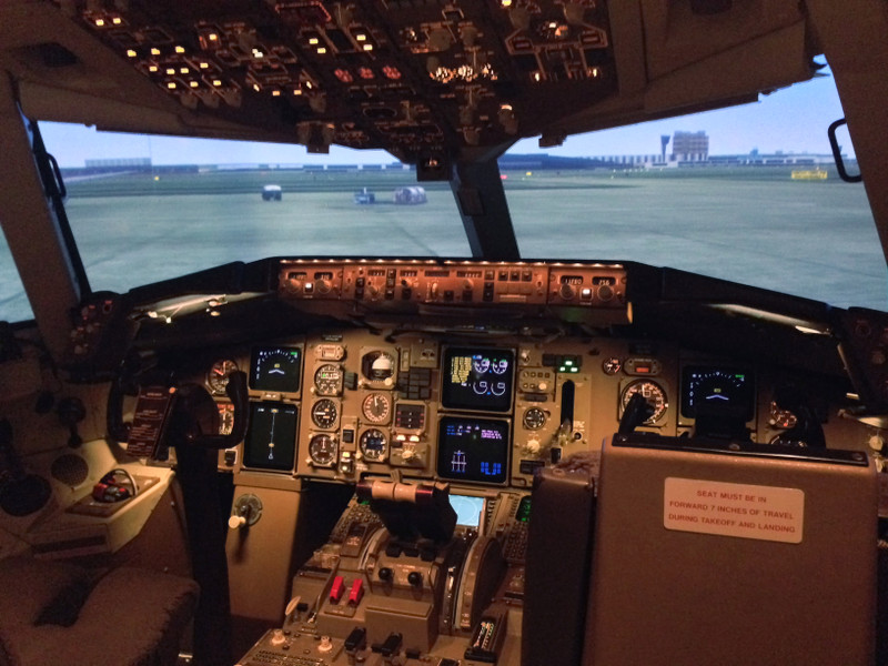 airport simulator first class
